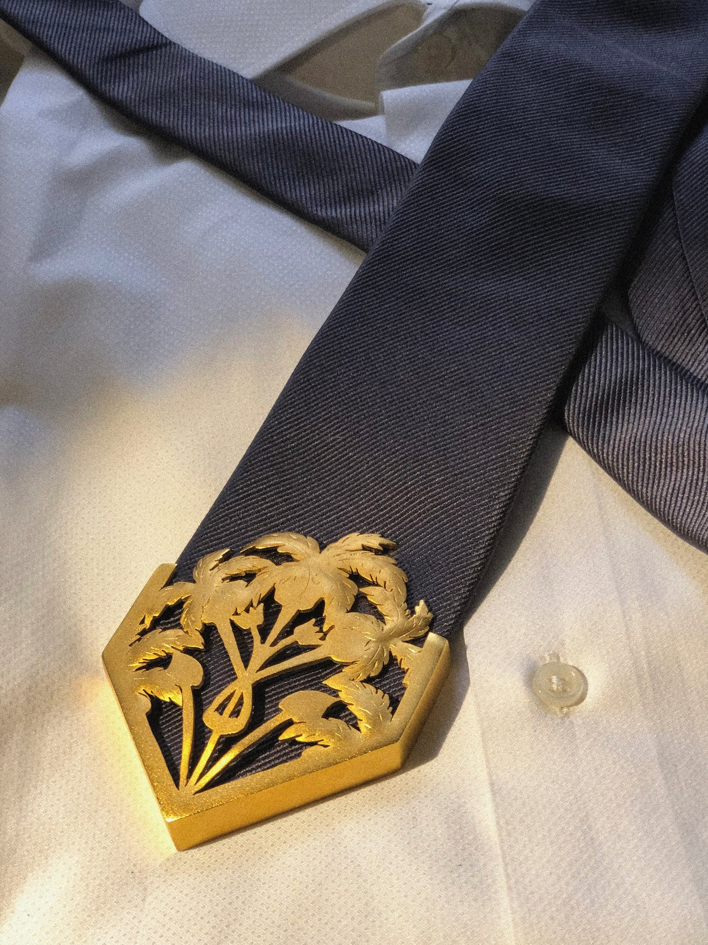 Oasis Textured Tie - Gold