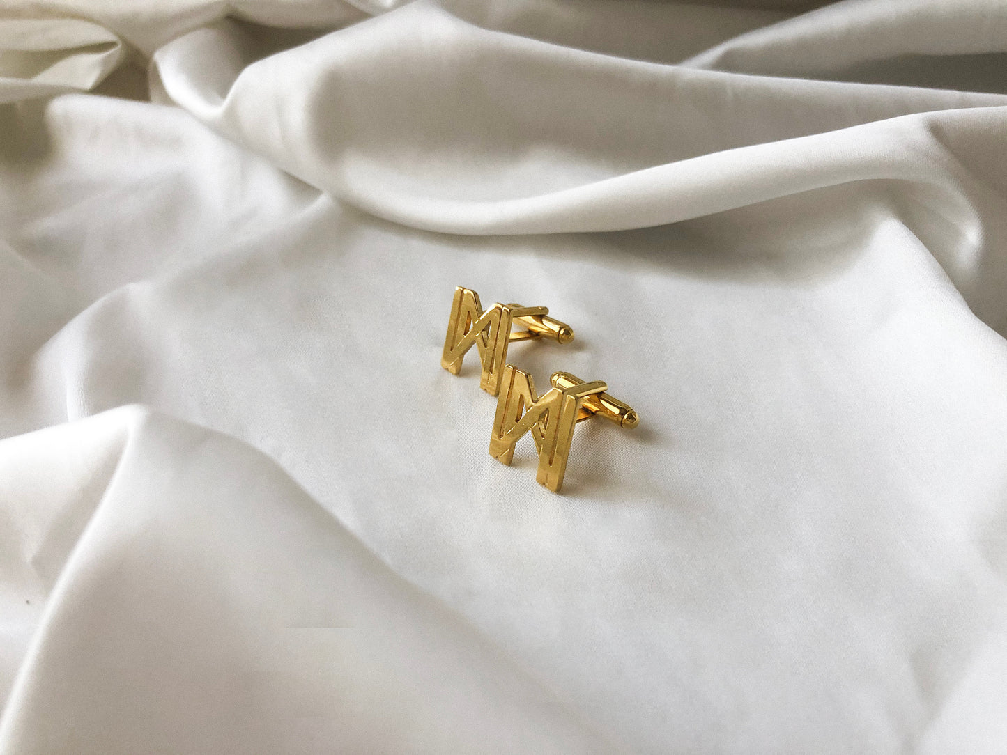 ETERNA CUFFLINKS - GOLD